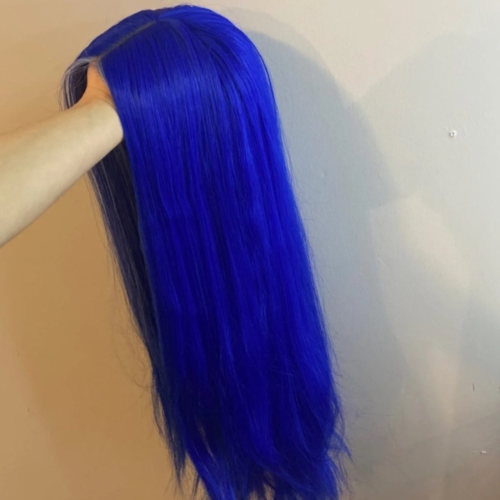 Lace front wig - Picture 2 of 3